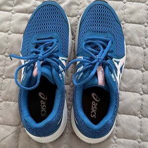 ASICS Women's Athletic Running Blue Sneakers with White/Pink Accents, 6.5